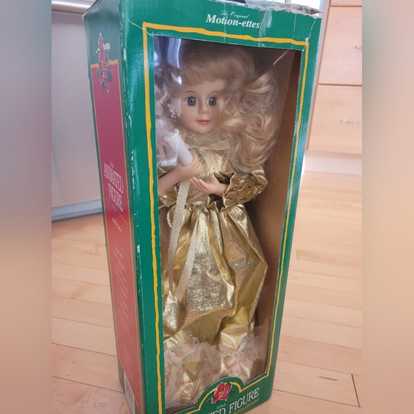 Vintage Animated Angel Figure Holiday Decoration Motion-ettes - Picture 2 of 4